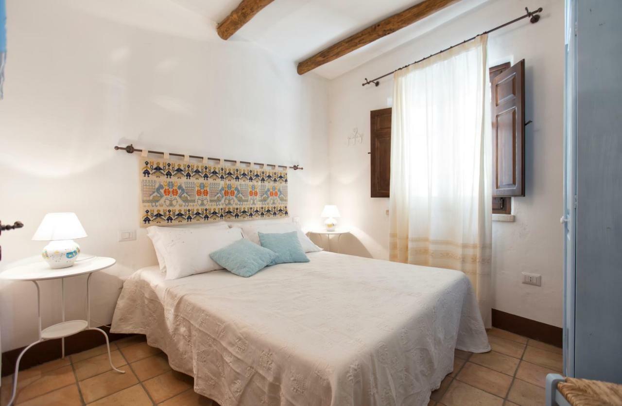 Antiche Case In Pietra Baunei Extérieur photo